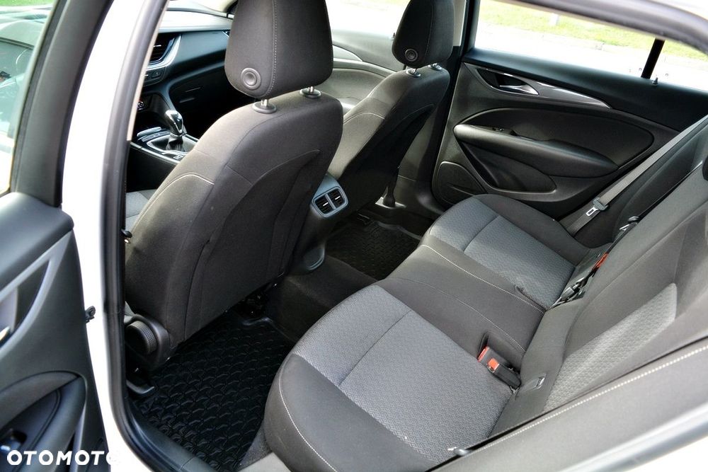 Opel Insignia 1.6 ECOTEC Exclusive - 18