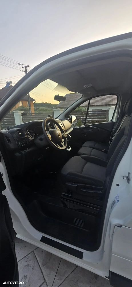 Renault Trafic Combi 2.0 Blue dCi 150 EDC S&S L2 8+1 Zen - 8