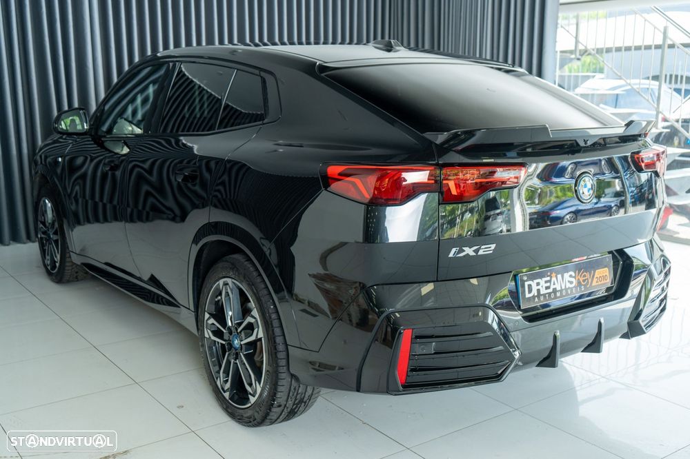 BMW iX2 eDrive20 Pack Desportivo M Pro - 12
