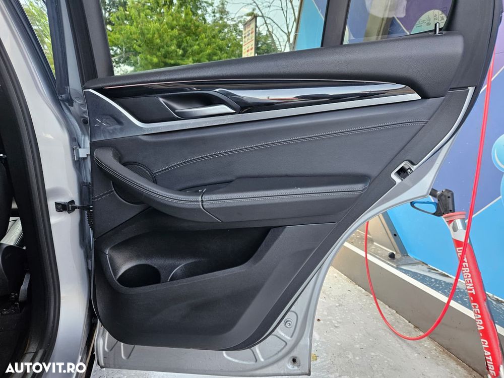 BMW X3 xDrive20d AT xLine - 26