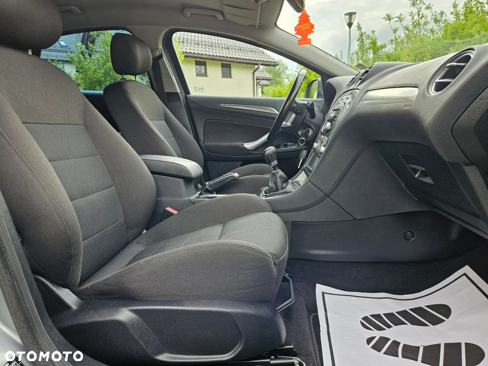 Ford Mondeo 2.0 Viva Titanium - 12
