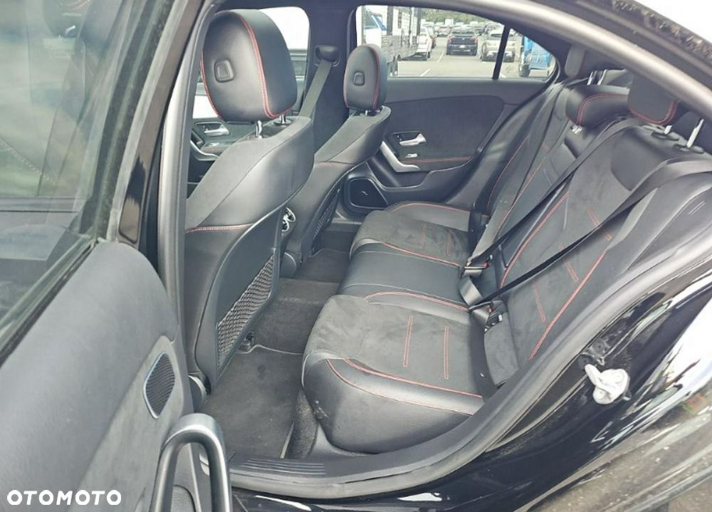 Mercedes-Benz Klasa A 35 AMG 4-Matic 7G-DCT - 10