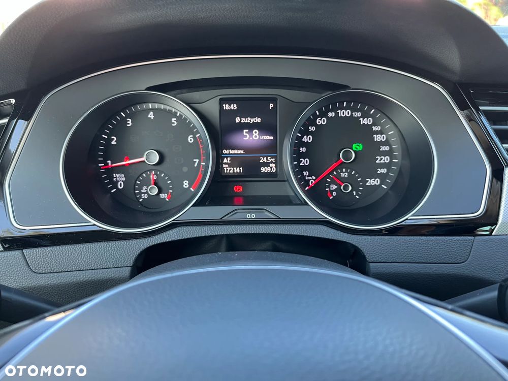 Volkswagen Passat 1.5 TSI EVO Comfortline DSG - 9
