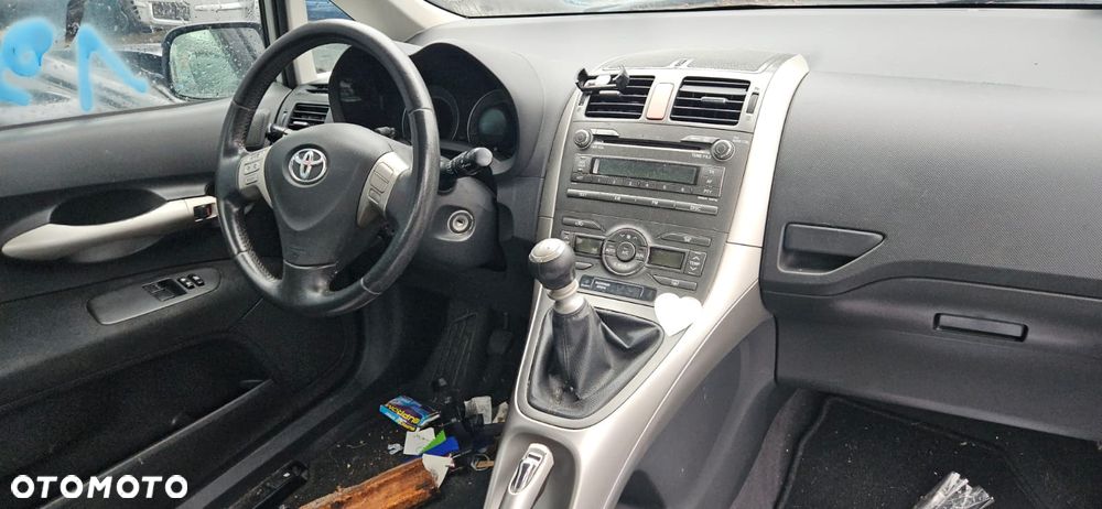 TOYOTA AURIS E15 2.0 D4D 1AD-FTV 06-09 -KLAPA BAGAŻNIKA 1C0 - 19