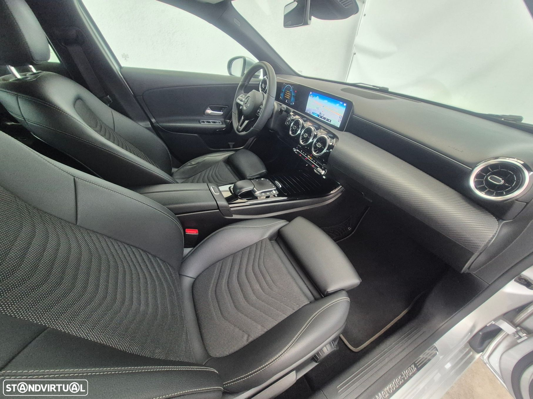 Mercedes-Benz A 180 Limousine d Progressive Aut. - 27
