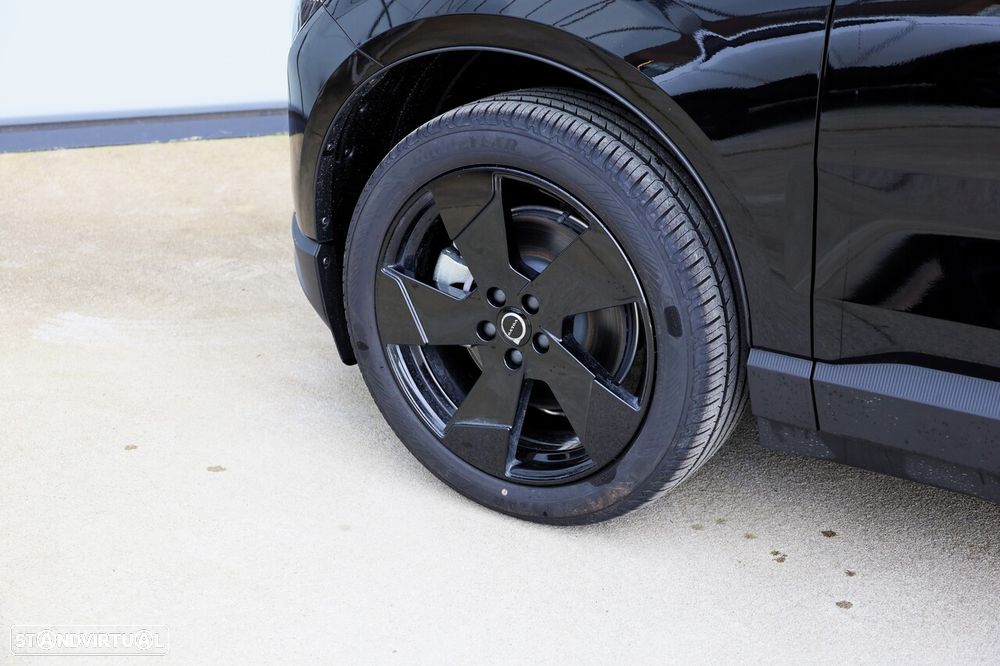 Volvo EX30 69 kWh Single Motor Extended Range Black Edition - 6