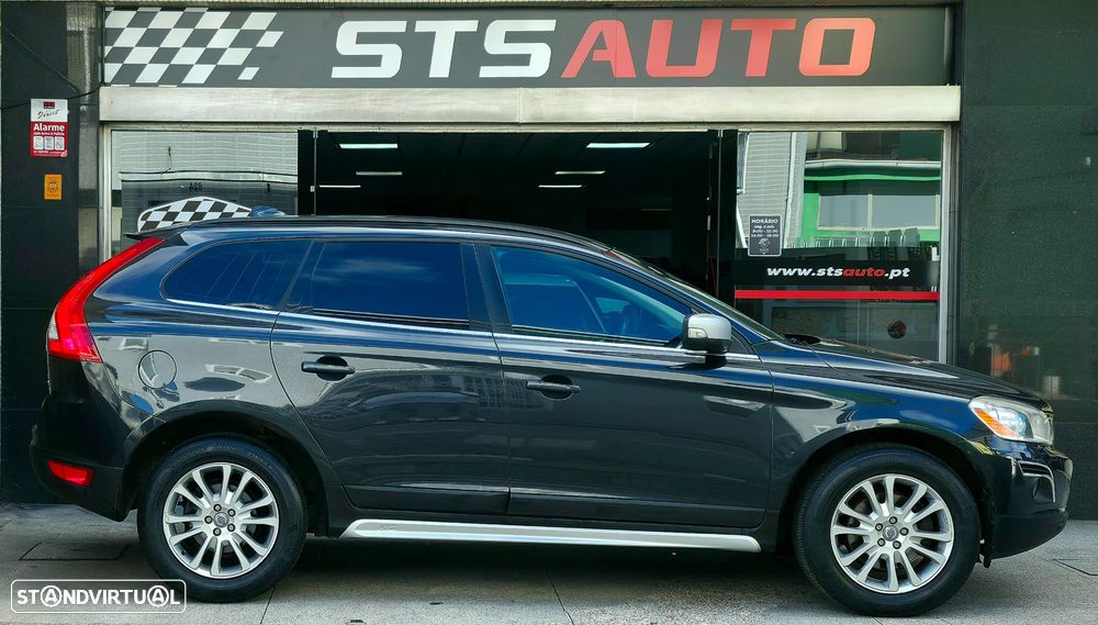 Volvo XC 60 D5 Momentum Geartronic - 13