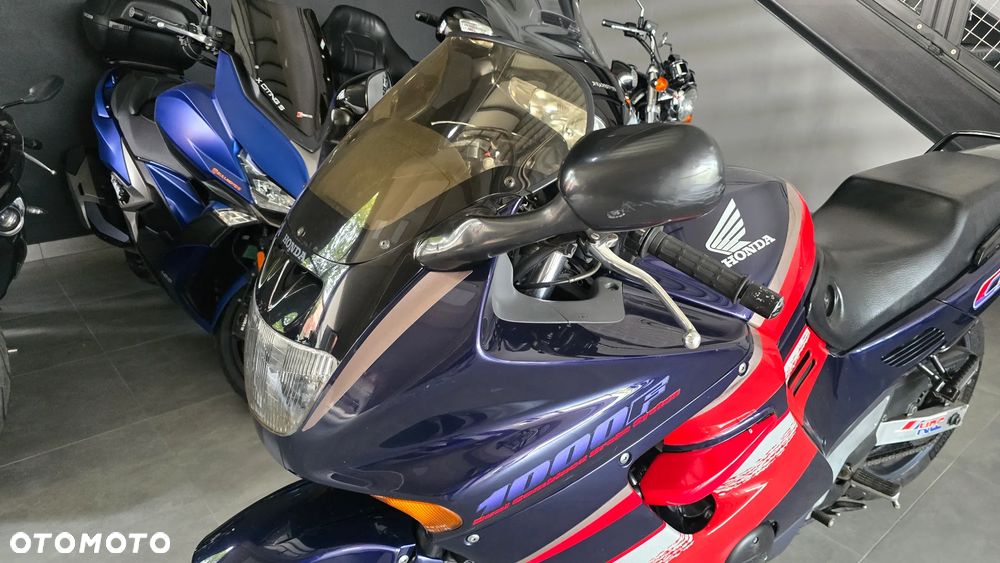 Honda CBR - 5