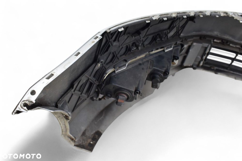 Zderzak Przód VOLKSWAGEN PASSAT B7 2011r. LA7W - 16