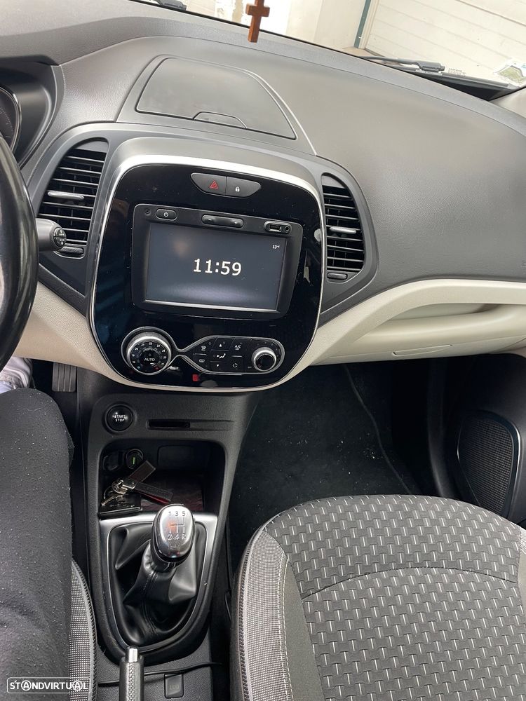 Renault Captur 0.9 TCE - 11
