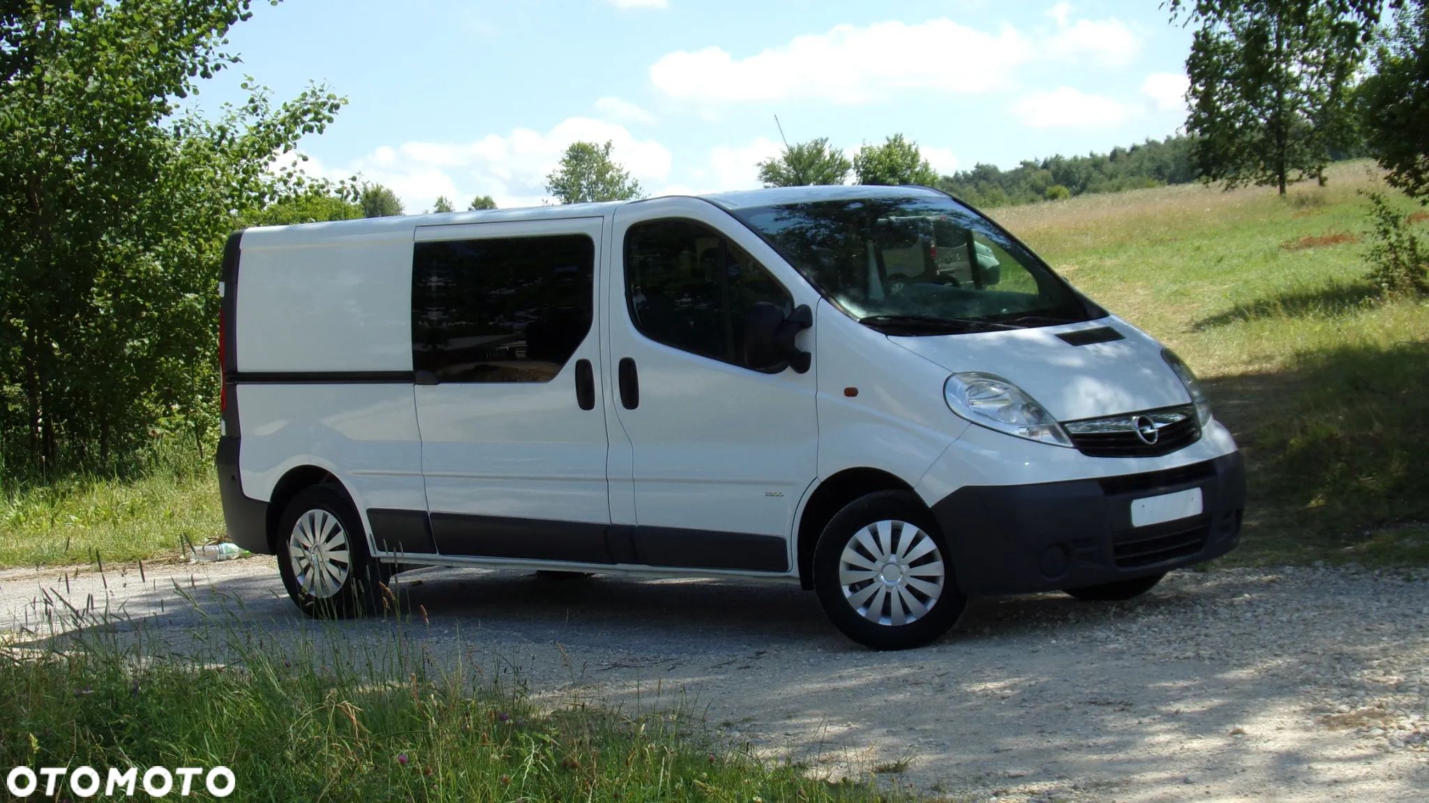 Opel VIVARO 2.0 L2H1 * LONG * KLIMA * SUPER STAN ! - 1