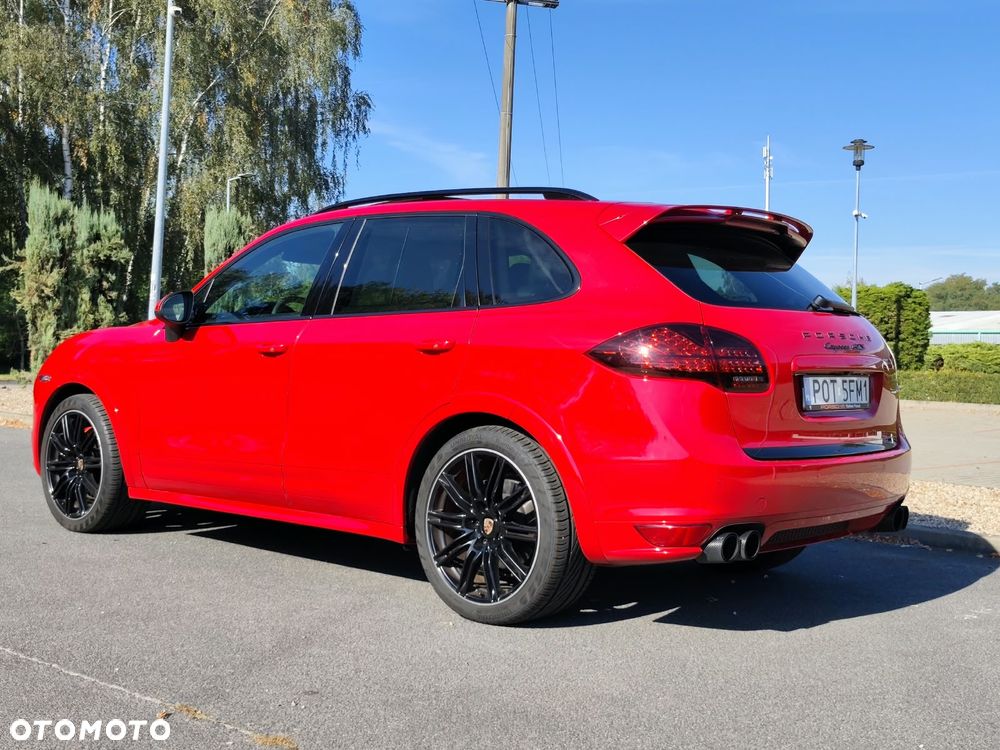 Porsche Cayenne GTS - 4