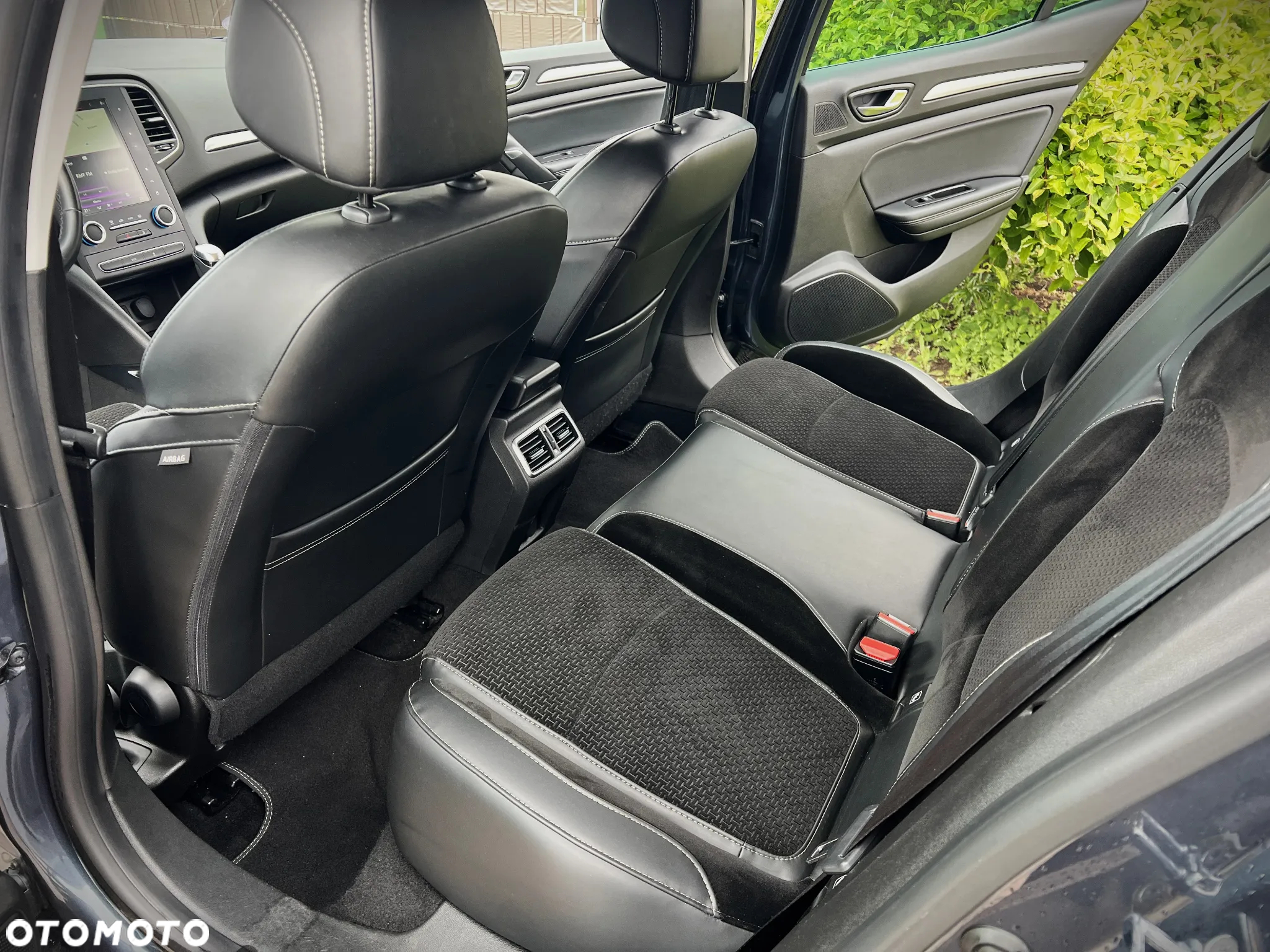 Renault Megane ENERGY TCe 130 Start & Stop LIMITED - 23