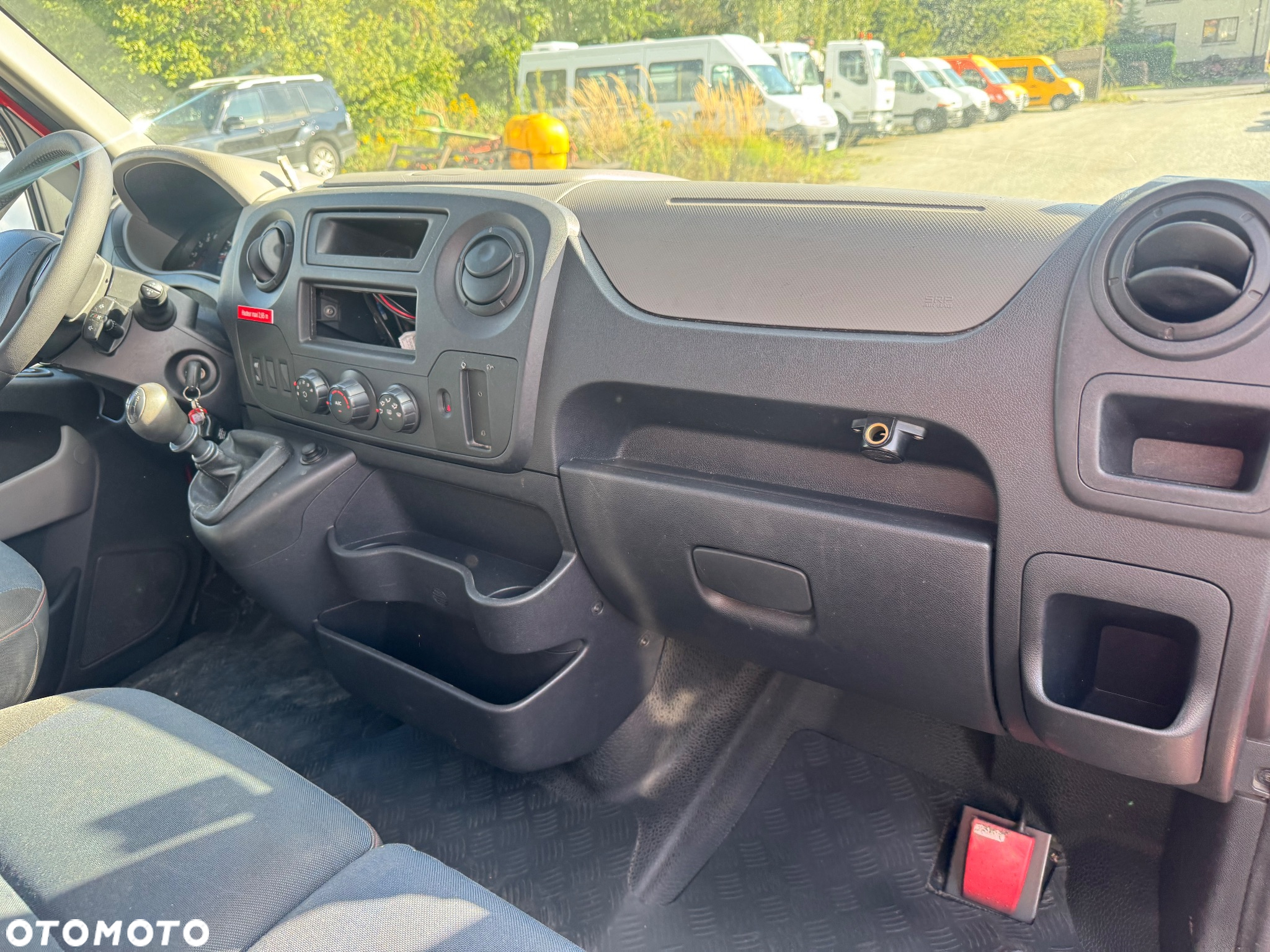 Renault Master 2016r. L3H2 Webasto 2xKLIMA 2xDrzwi Przesuwne Przetwornica 230V - 23