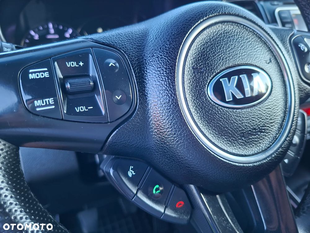 Kia Carens 1.7 CRDi XL - 21