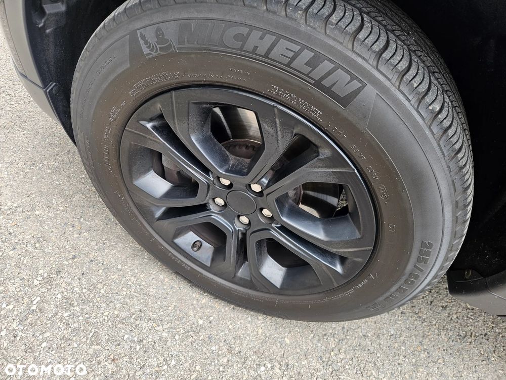 Land Rover Discovery Sport 2.0 P200 mHEV HSE - 19