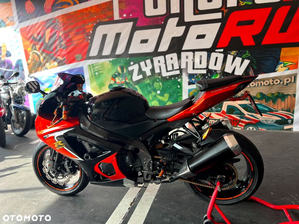 Suzuki GSX-R - 16