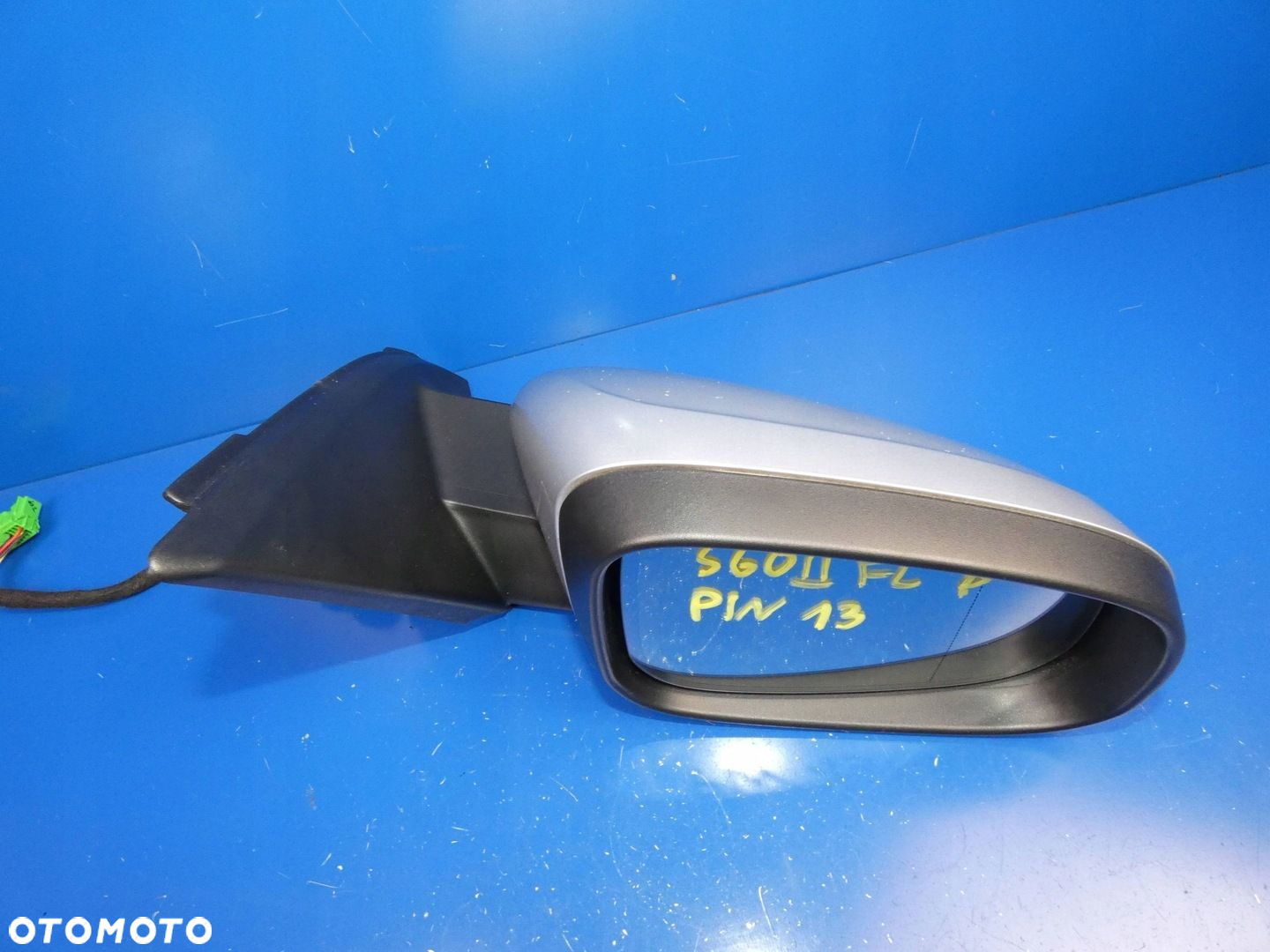 VOLVO S60 II V60 R-DESIGN LUSTERKO PRAWE WTYCZKA NA 13 PIN WERSJA ANGIELSKA - 2