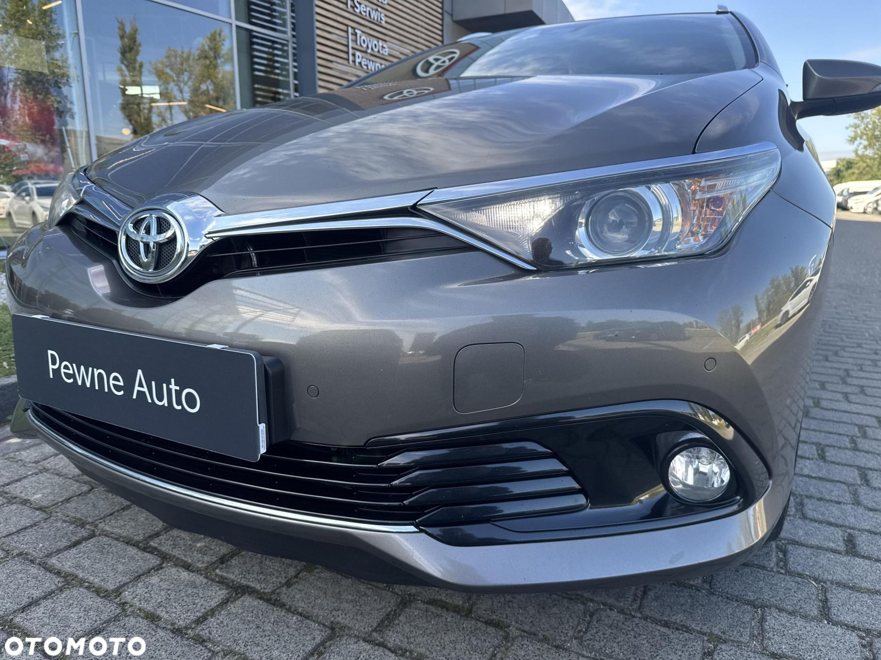 Toyota Auris 1.6 Premium Comfort - 8