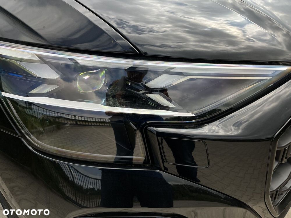 Audi Q8 - 10