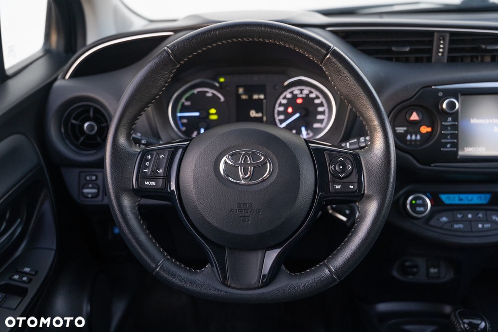 Toyota Yaris Hybrid 100 Premium EU6 - 8