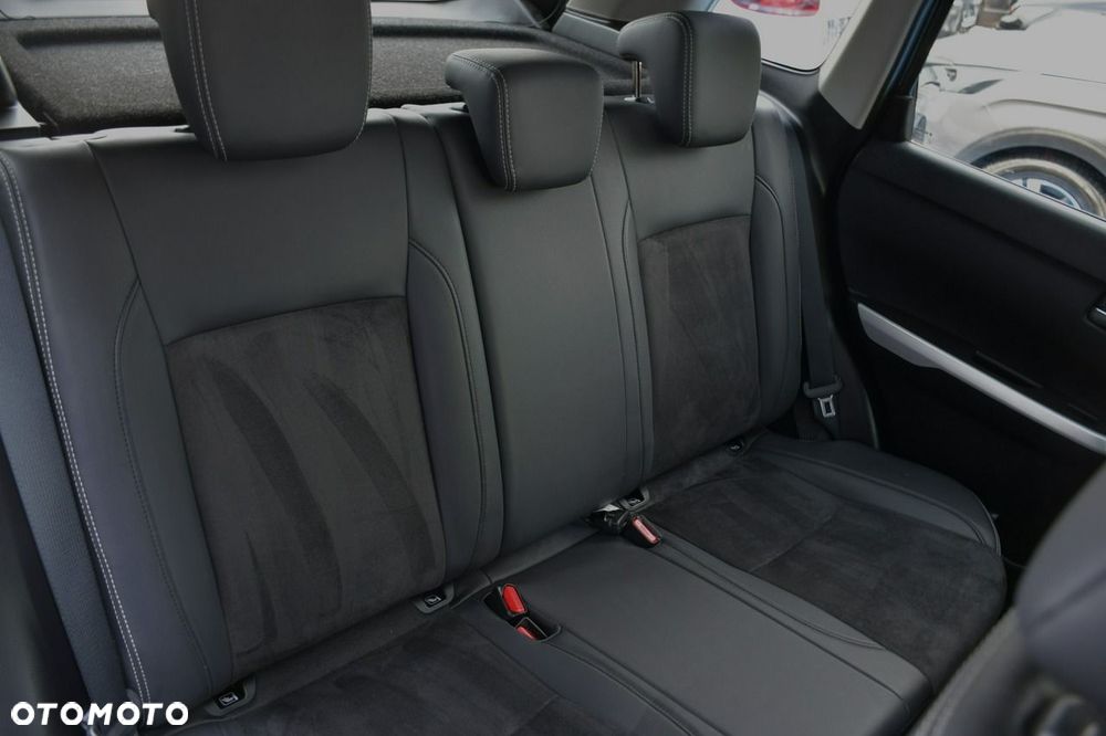Suzuki Vitara 1.6 Premium 2WD - 23