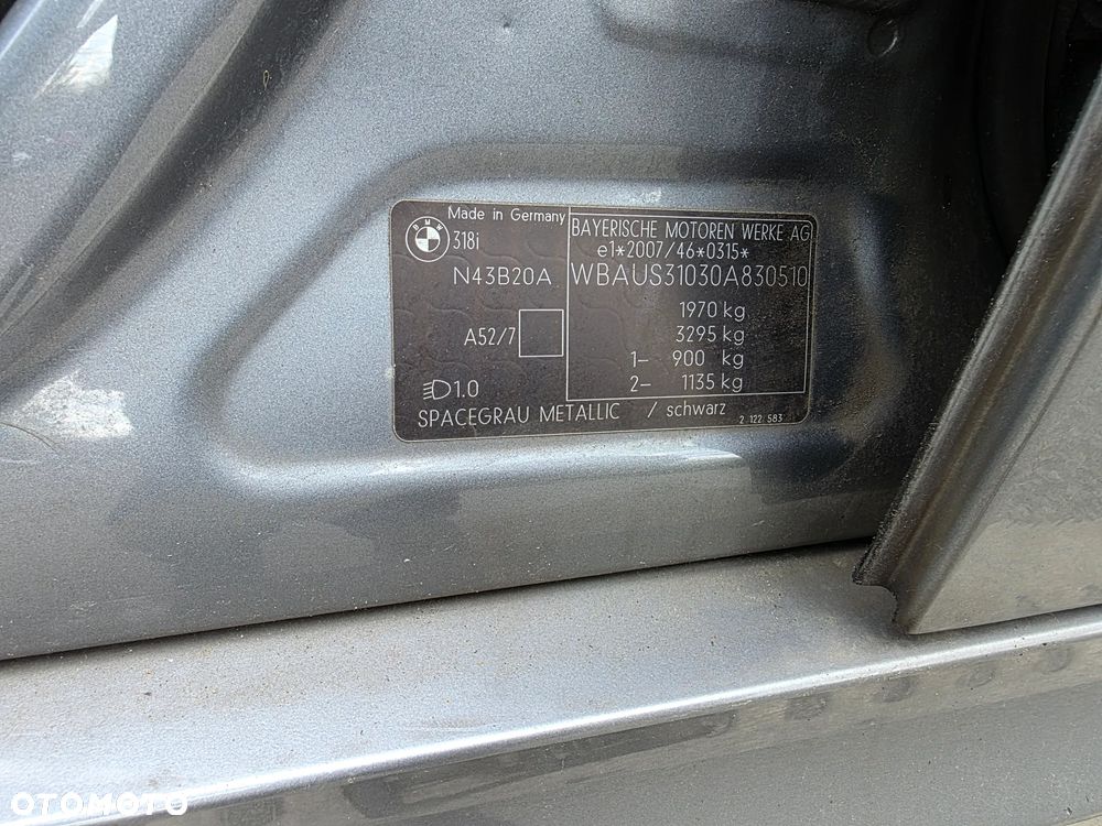 BMW Seria 3 318i Edition Exclusive - 17