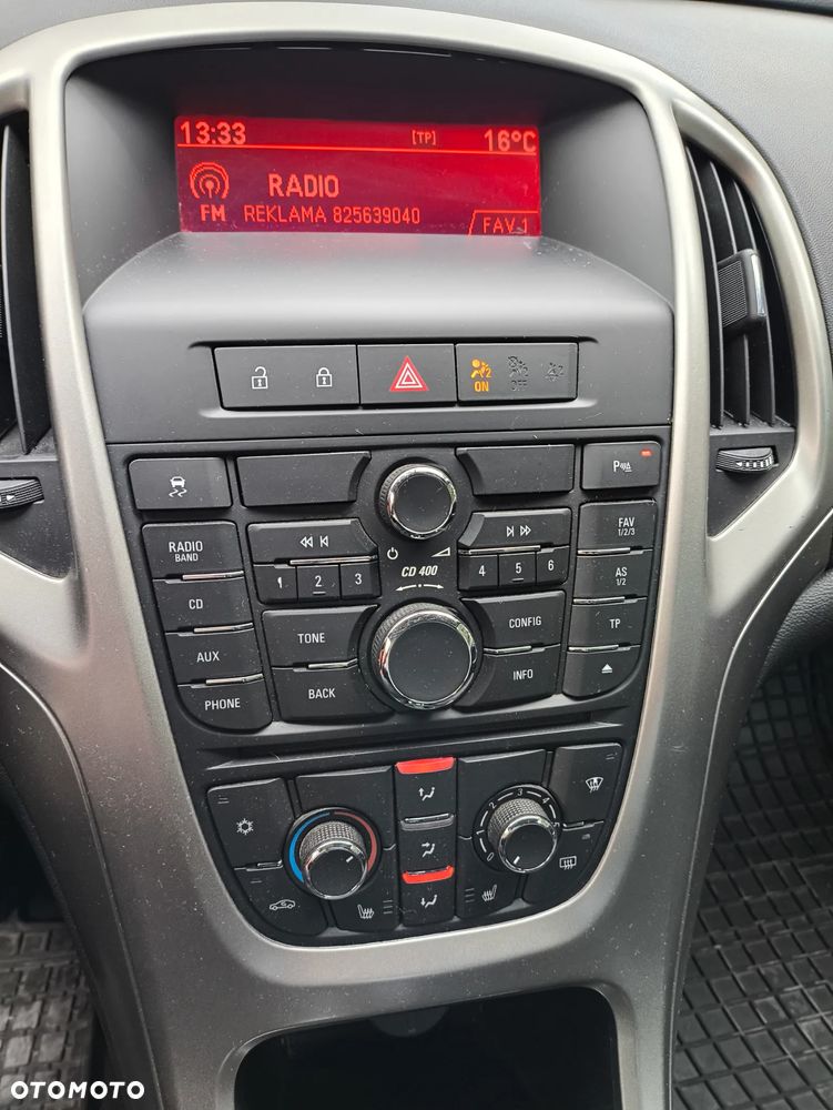 Opel Astra 1.6 Turbo Edition - 12