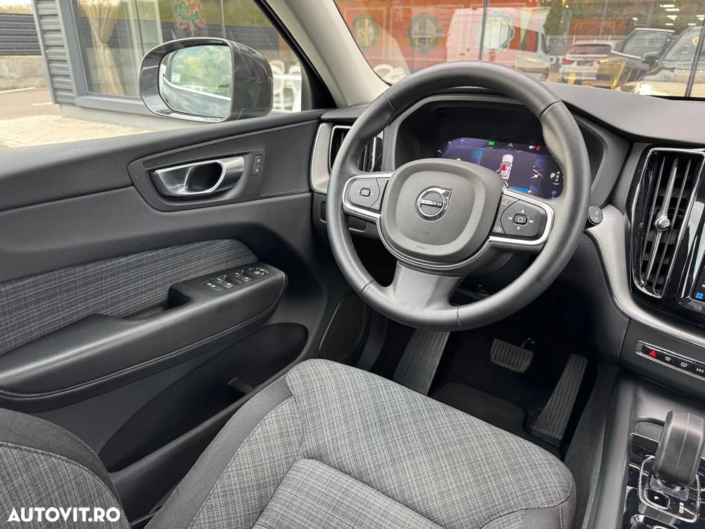 Volvo XC 60 B4 MHEV AT AWD Core - 10