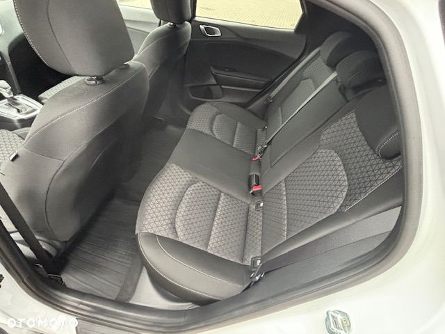 Kia XCeed 1.5 T-GDI M DCT - 17