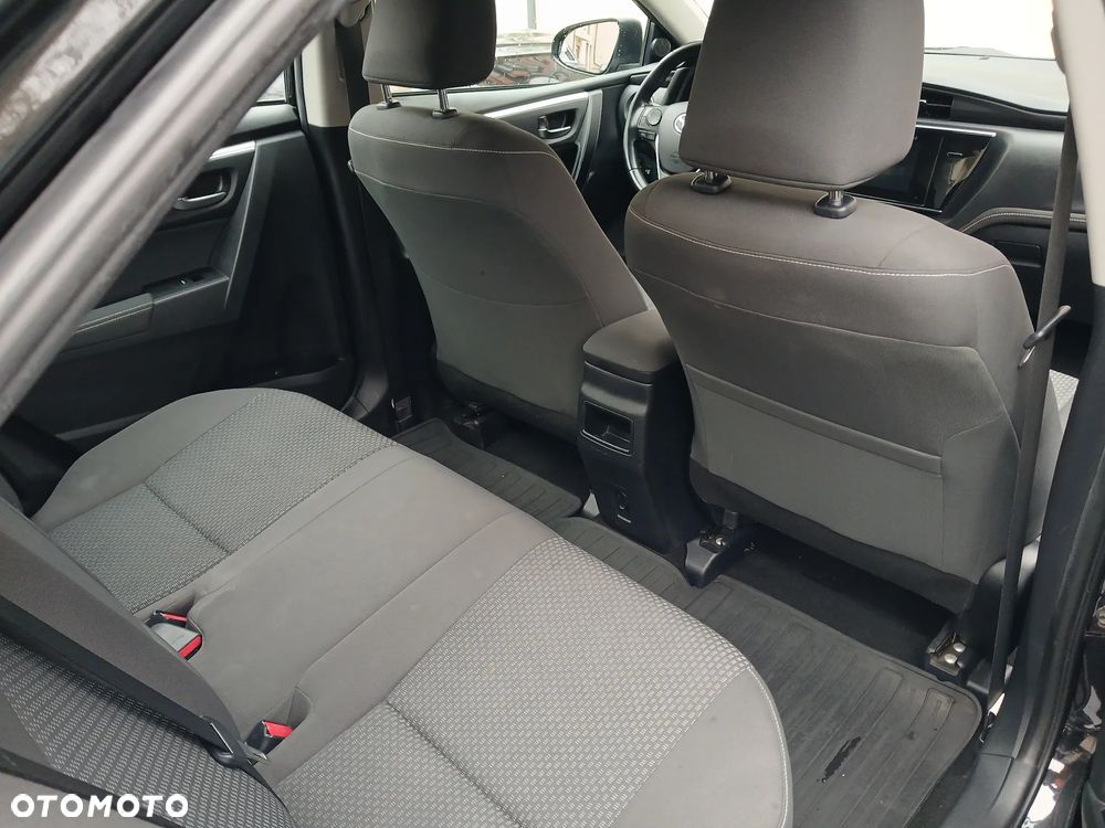 Toyota Corolla 1.6 Comfort - 12