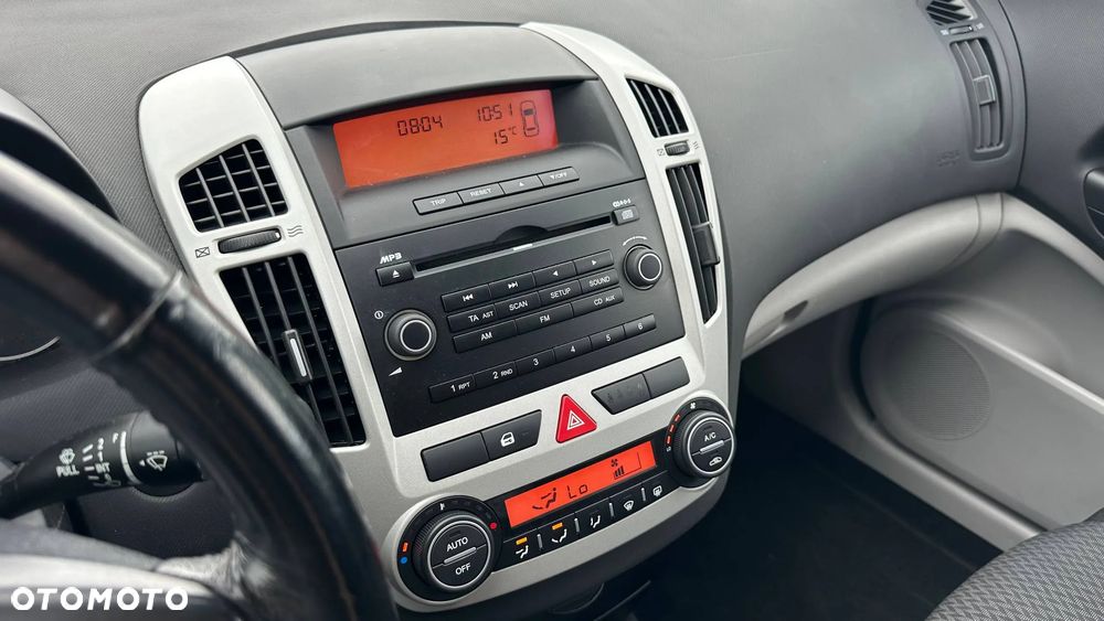 Kia Ceed 2.0 CVVT Automatik Spirit - 22