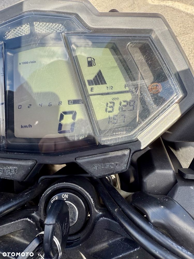 Yamaha MT - 7