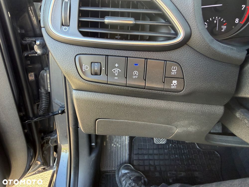 Hyundai i30 1.5 DPI Comfort - 19