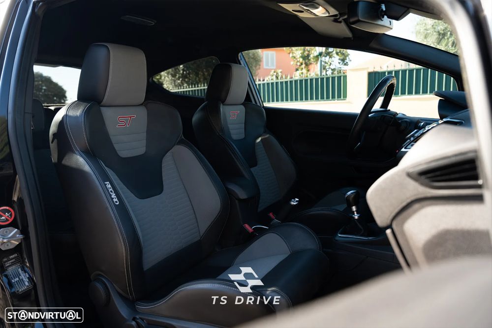 Ford Fiesta 1.6 EcoBoost ST - 8