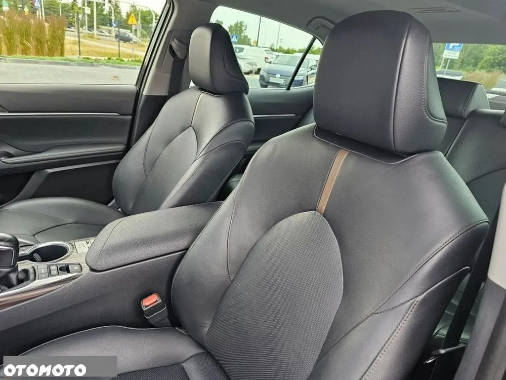 Toyota Camry 2.5 Hybrid Prestige CVT - 25
