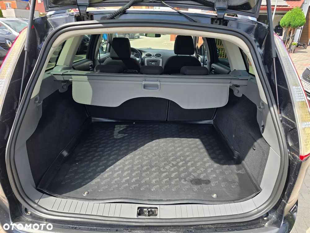 Ford Focus - 19