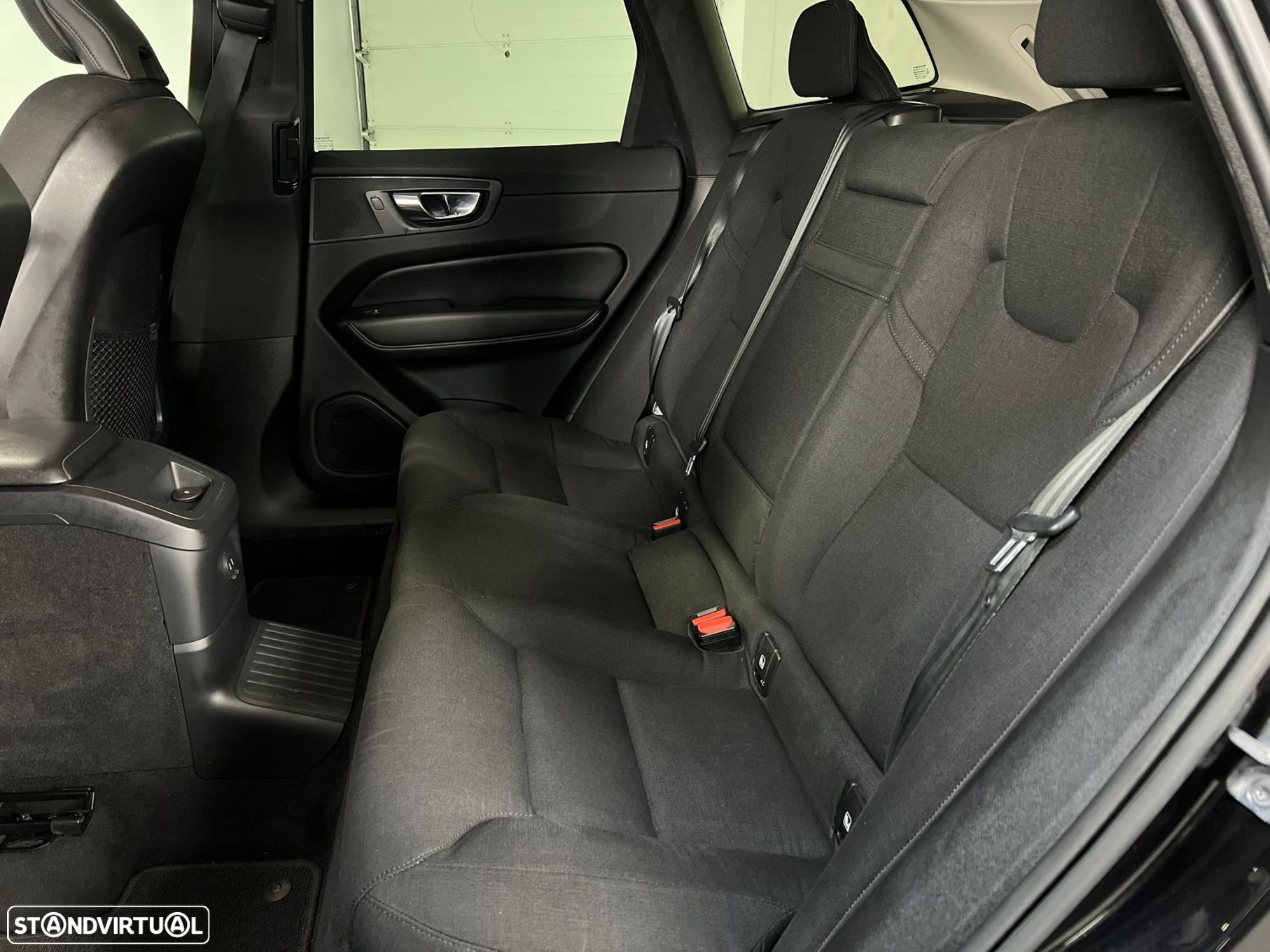 Volvo XC 60 2.0 T6 PHEV Inscription AWD - 17