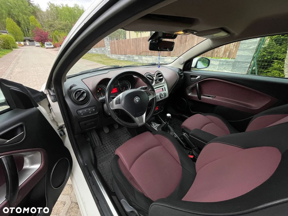 Alfa Romeo Mito 1.4 MultiAir Distinctive S&S - 11