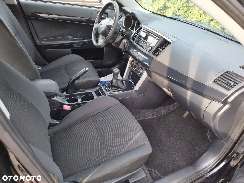 Mitsubishi Lancer Sportback 1.6 ClearTec - 12
