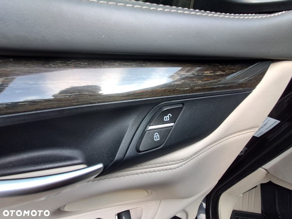 BMW X5 xDrive40d - 27