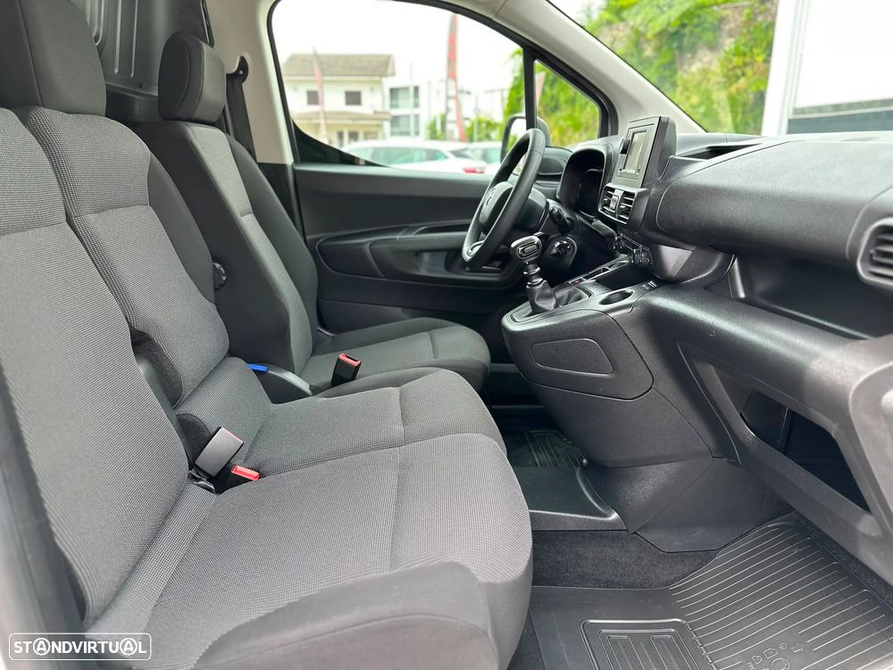 Toyota ProAce City 1.5 D L1 - 13