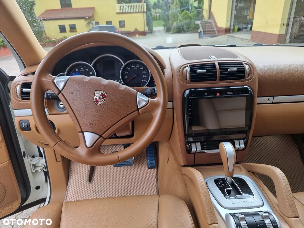 Porsche Cayenne - 7