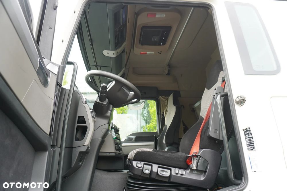 MAN TGS 35.420 8×2 / Rama 6,4 m / 3 osie skrętne / ADR AT / 3 szt. - 15