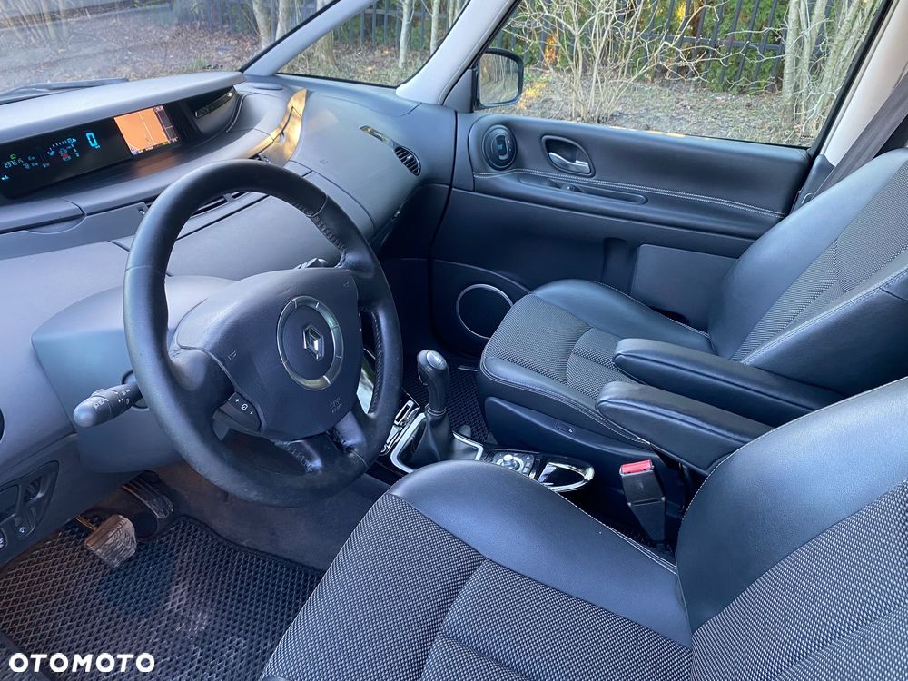 Renault Espace 2.0 dCi FAP Navitech - 12