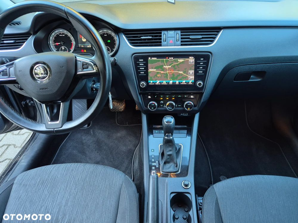 Skoda Octavia 1.6 TDI DSG Drive - 6