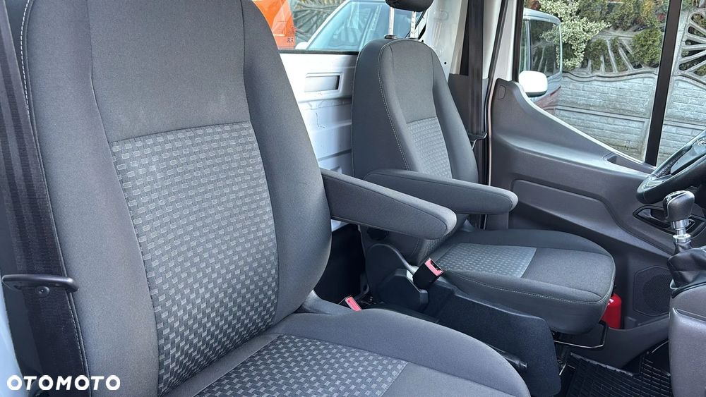 Ford Transit - 18