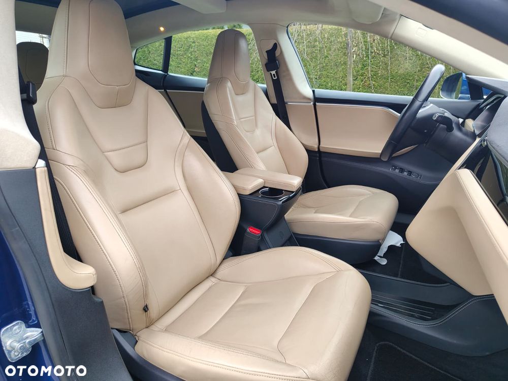 Tesla Model S 85D Allradantrieb - 11