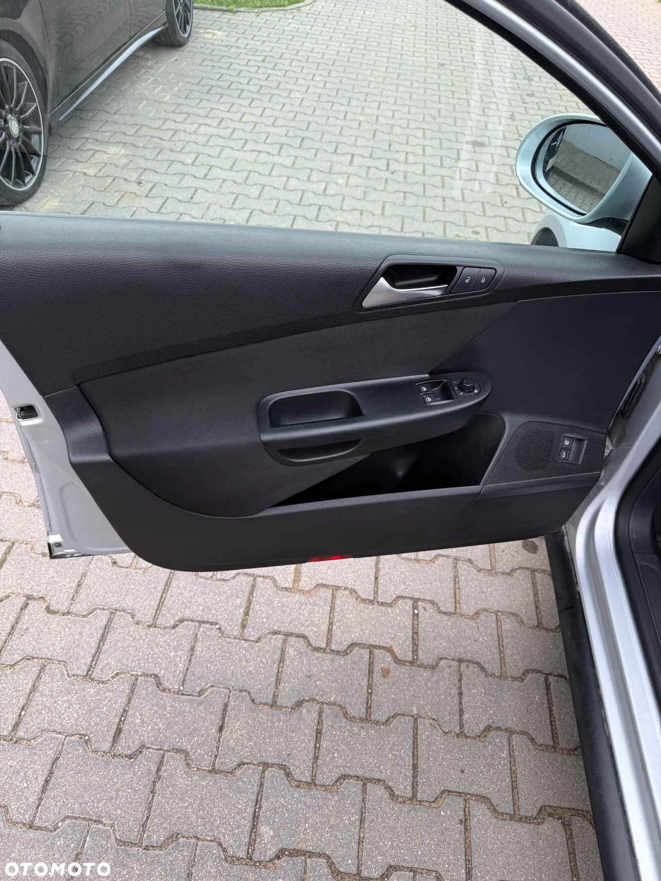 Volkswagen Passat - 17