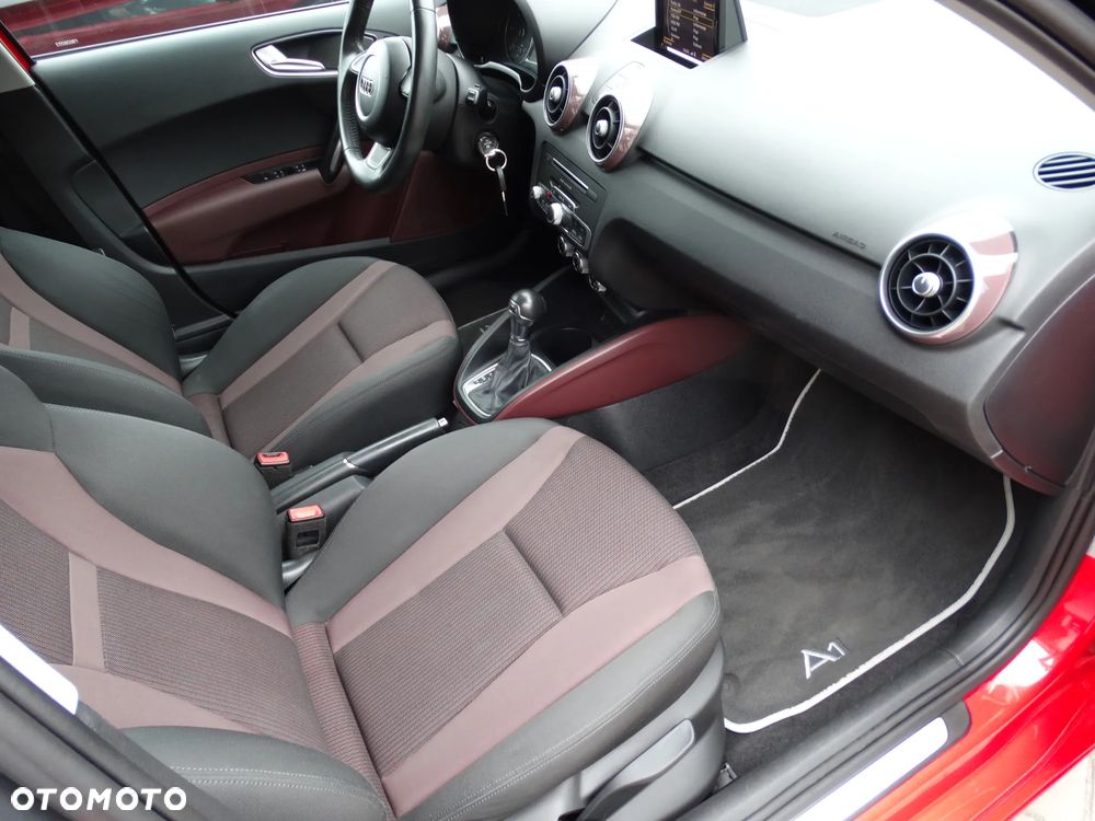 Audi A1 Sportback 1.4 TDI (ultra) S tronic design - 34